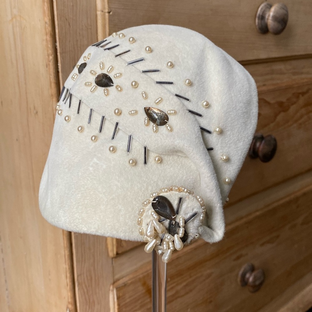 Fabulous VTG Lazarus Hat Size 22